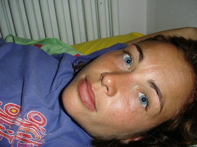 Соблазнительная красотка занимается интимом