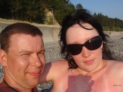 Мамочка отсосала у супруга на берегу - жаркий отдых!