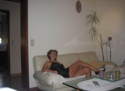 Личные интимные снимки опытной дамы: домашнее порно взрослой леди