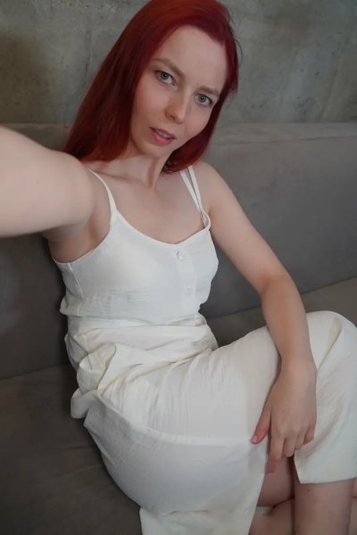 Подруга ошибочно отправила мне свое горячее фото без одежды