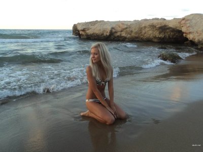 Интимные снимки привлекательных дам: домашняя эротика для взрослых