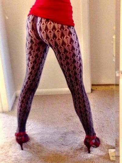 Огненная красотка в красивом наряде - страстное шоу!