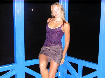 Опытная дама в интимной обстановке: жгучий контент для взрослых