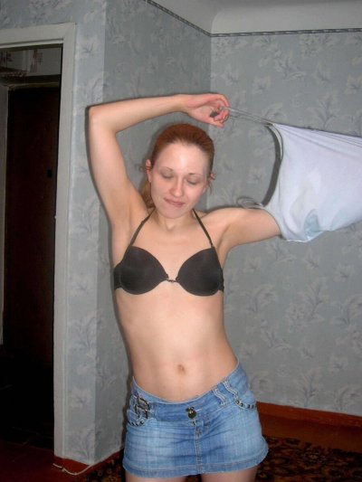 Интимные видео соблазнительной супруги: домашний порнофильм