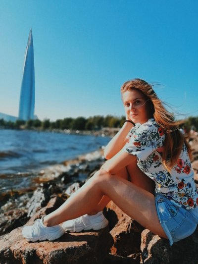 Горячие снимки развратницы с влажной промежностью