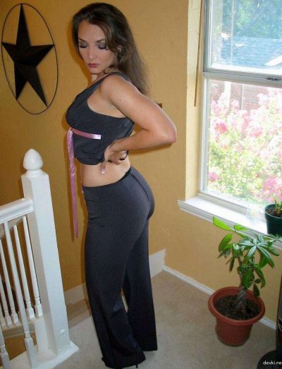 Опытная дама в чулках: горячее видео для взрослых 18+