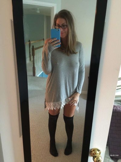 Сексапильная красотка с обворожительной грудью - новый порно хит!