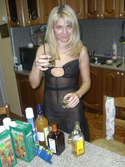 Интимные снимки соблазнительной леди - жгучий контент!