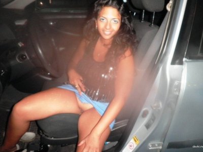 Приватные снимки красотки без нижнего белья