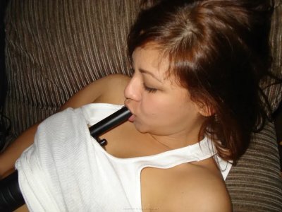 Девочка делает минет и трахается с толстяком.