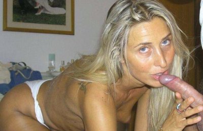 Интимные снимки соблазнительной блондинки!