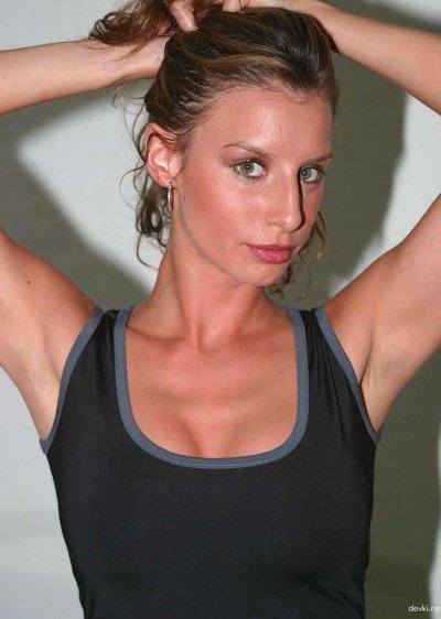 Жгучая милфа делает минет - горячее порно!