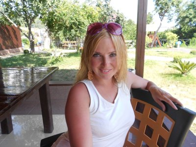 Опубликовали откровенные снимки учительницы - не верьте своим глазам!