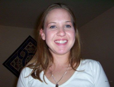 Муж и жена веселятся