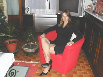 Фанатка показать свои большие сиськи - расширенный заголовок для порно-сайта.