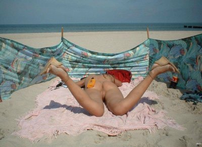 Интимные снимки раздетой дамы - живое фото.