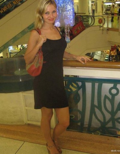 Сексуальные снимки привлекательной дамы в интимной обстановке