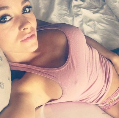 Дамы без верхней одежды: сексуальные красотки в нижнем белье!