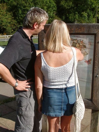 Страстный трио секс на свежем воздухе с опытными участниками