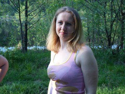 Соблазнительная молодая красотка показывает свои частные фото