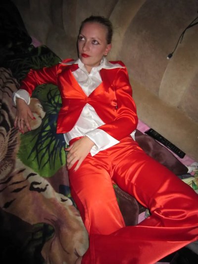 Люблю отсасывать у соседа в офисе