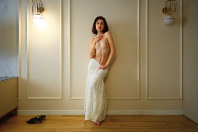 Интимные снимки молодой модели в начале ее карьеры