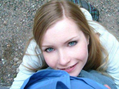 Голубоглазая красавица дарит незабываемый минет с нежностью!