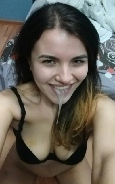 Танюшка - мастерица в приеме спермы, настоящая профессионалка!