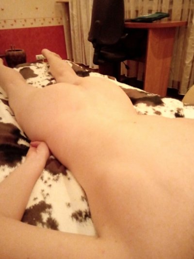 Похотливая супруга жаждет интима