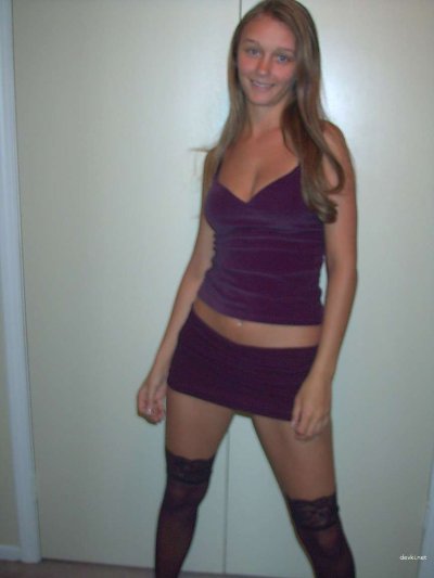 Зажигательная девушка с потрясающей фигуркой и обаянием!