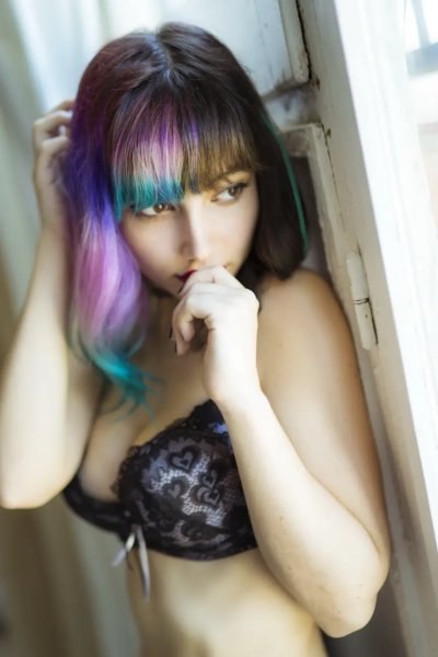 Фото горячей красотки с откровенными прелестями: сексуальные кадры для взрослых