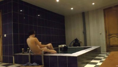 Искушение и страсть: откровенное видео о сексе в сауне для настоящих ценителей релакса