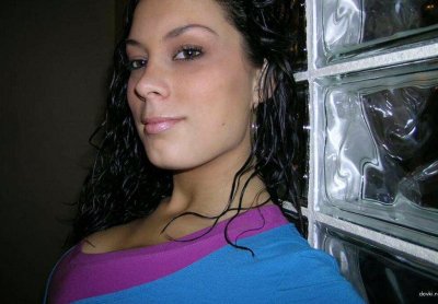 Интимные снимки привлекательной темноволосой дамы