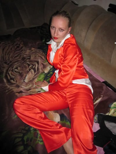 Люблю отсасывать у соседа в офисе