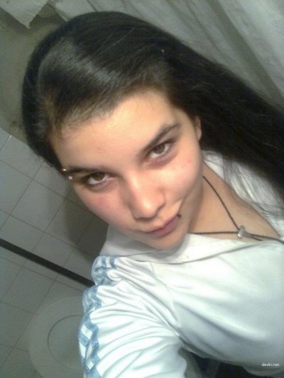 Обнаженная киска мулатки - горячее шоу!