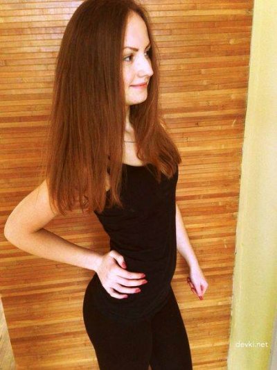 Дорогая сестрёнка делает минет