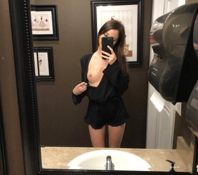 Интимные снимки привлекательных милых дам