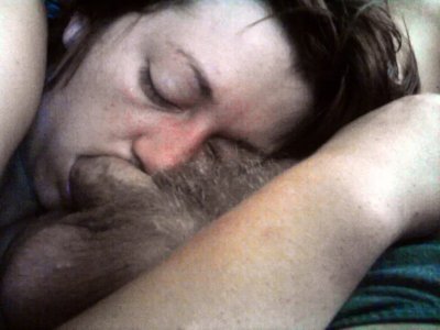 Отлично отсасывает шалунья