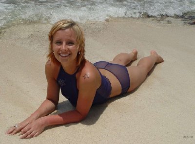 Сексуальные снимки супруги с пляжа: горячие фото с отпуска