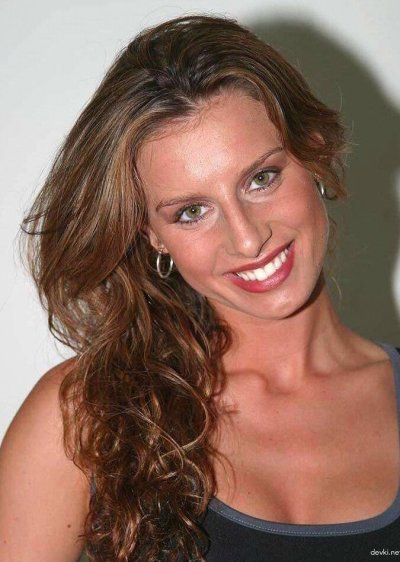 Жгучая милфа делает минет - горячее порно!