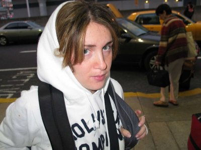 Очаровательная девушка радует мужа незабываемым оральным удовольствием