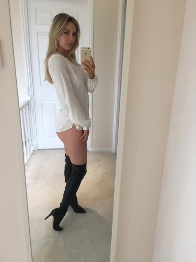 Фото голой красотки: огненные фотки без ограничений