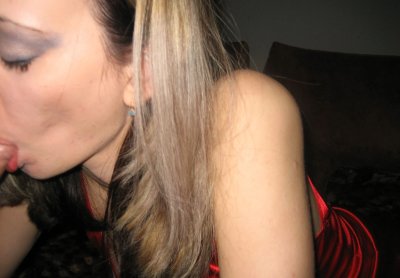 Сексуальные утехи от красотки в аленьком