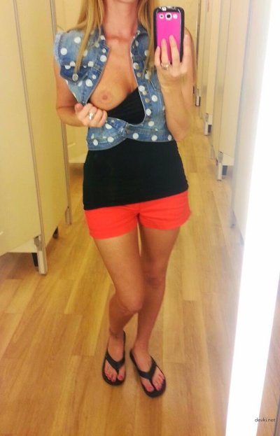 Обнаженные фото дамы: самые откровенные снимки!