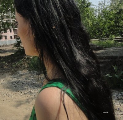 С парнем весело провела время, показала свою интимную зону