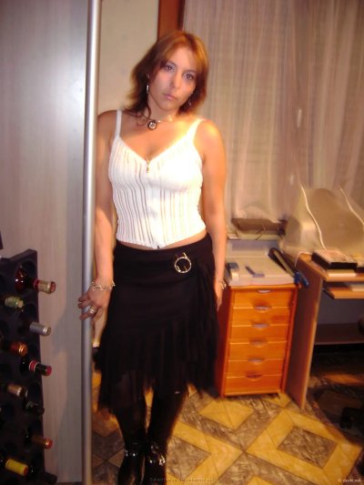 Фото сексуальной дамы: снимки в откровенном наряде