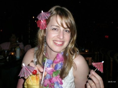 Влажная киска юной девочки: расширенный вариант заголовка для порно-сайта