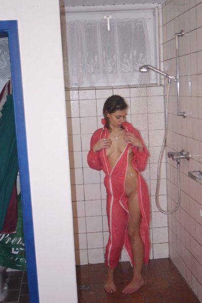 Дама в душевой: горячие фантазии и страстные игры