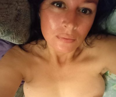 Вика сделала откровенное фото для порносайта