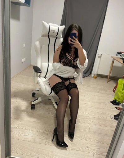 Любимая посылает, чтобы не скучал на работе - отличный порно-сайт для взрослых 18+